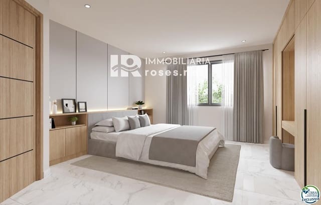 4 bedroom Villa for sale in El Mas Fumats, Roses with pool garage - € 599,000 (Ref: 9468950)