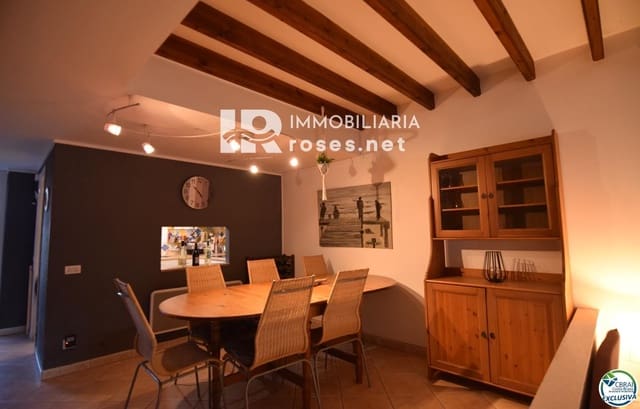 4 soverom Hus til salgs i Empuriabrava, Castelló d'Empúries med garasje - € 500 000 (Ref: 9495305)