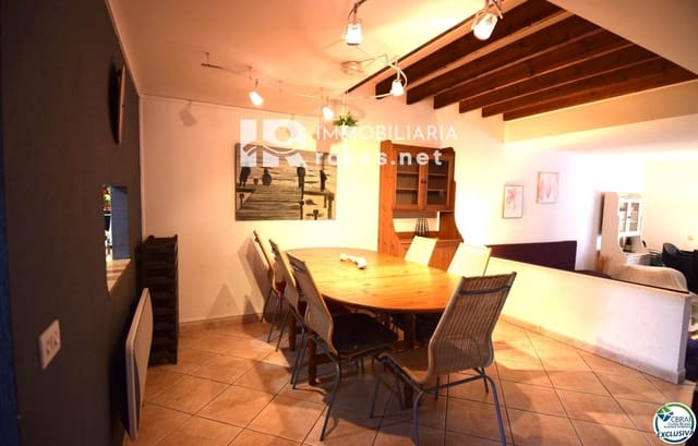 4 soverom Hus til salgs i Empuriabrava, Castelló d'Empúries med garasje - € 500 000 (Ref: 9495305)