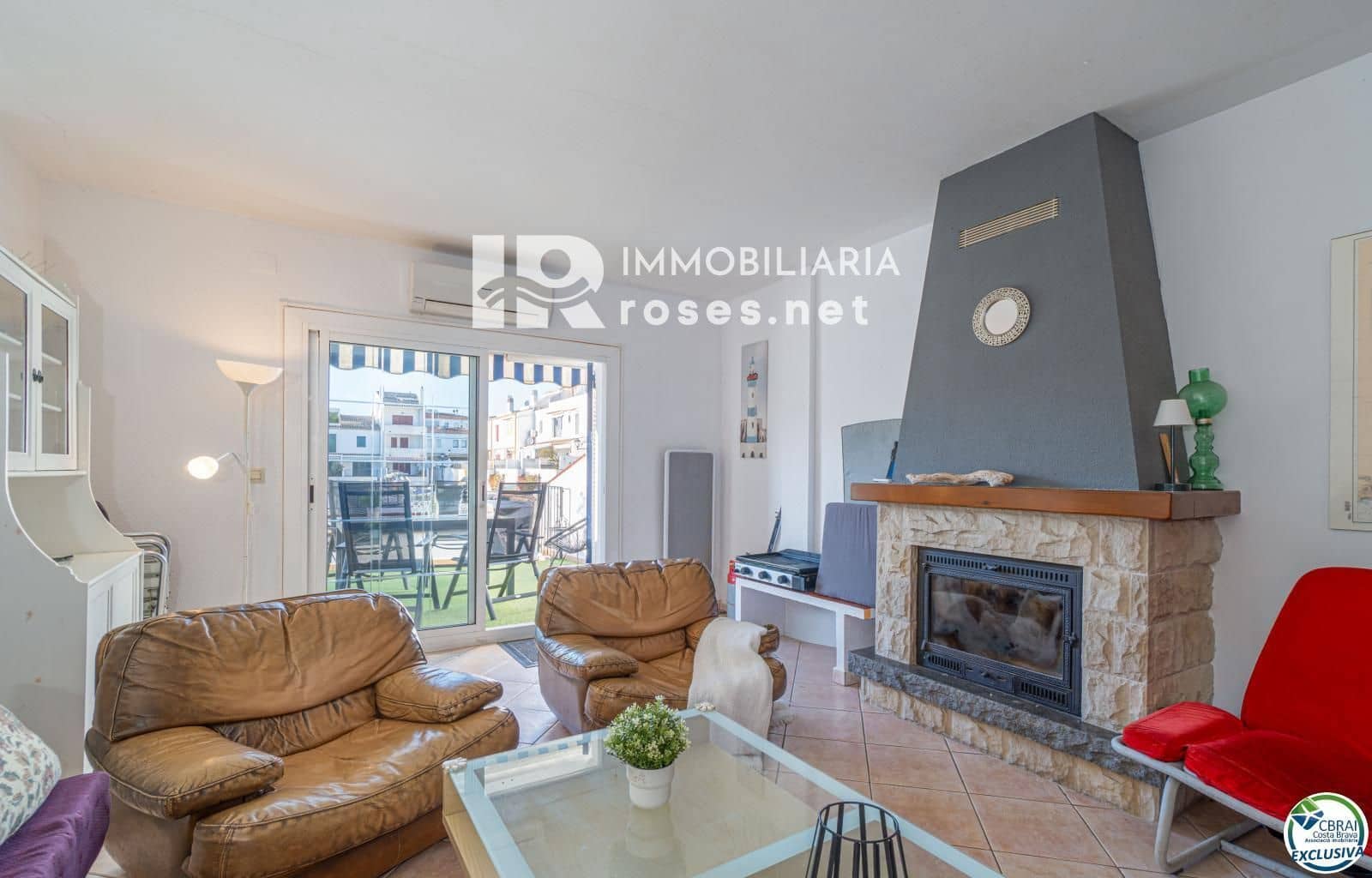 4 makuuhuone Omakotitalo myytävänä paikassa Empuriabrava mukana 
autotalli - 455 000 € (Ref: 9495305)