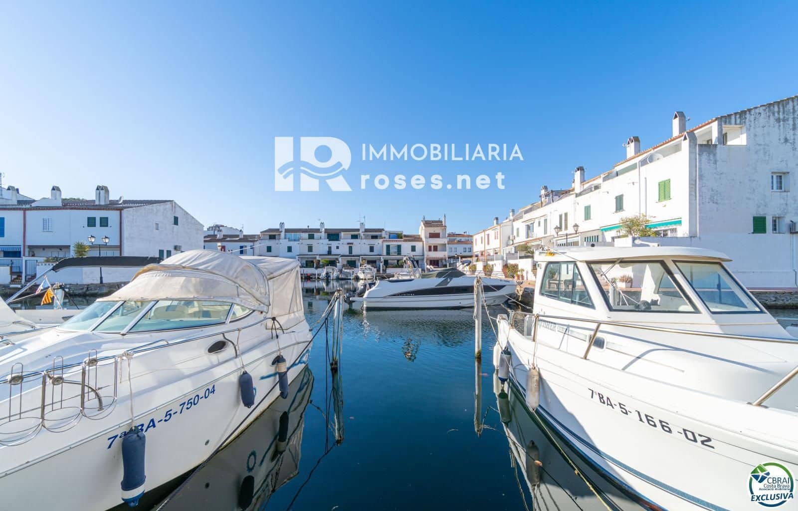 4 makuuhuone Omakotitalo myytävänä paikassa Empuriabrava mukana 
autotalli - 455 000 € (Ref: 9495305)