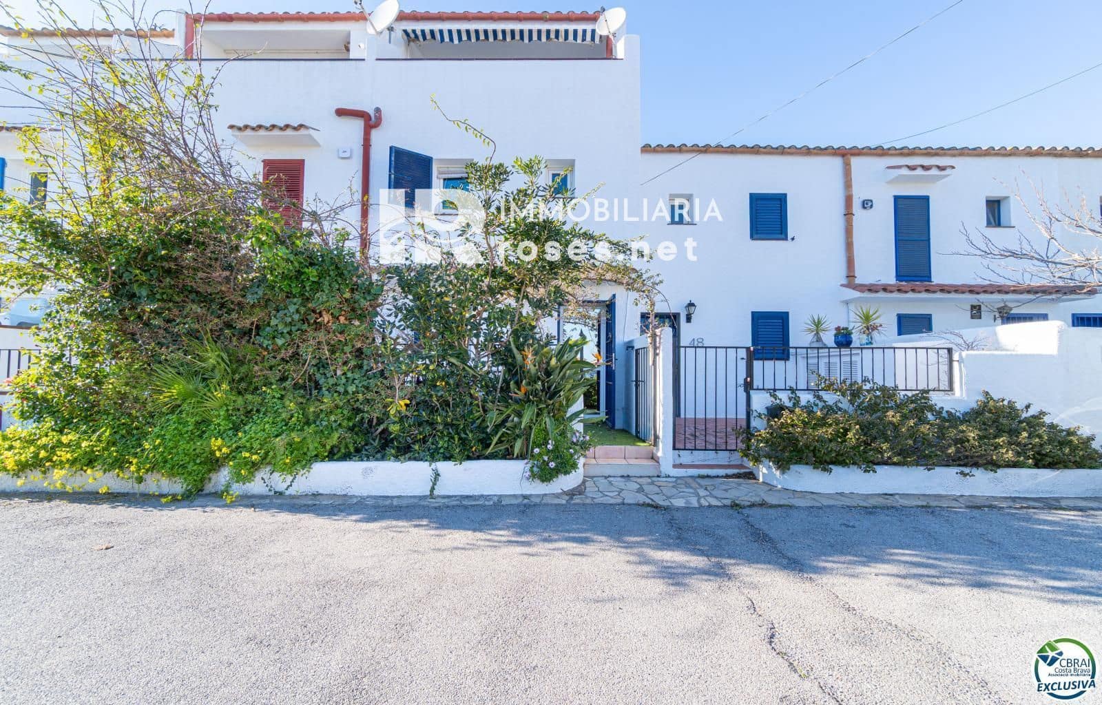 4 makuuhuone Omakotitalo myytävänä paikassa Empuriabrava mukana 
autotalli - 455 000 € (Ref: 9495305)