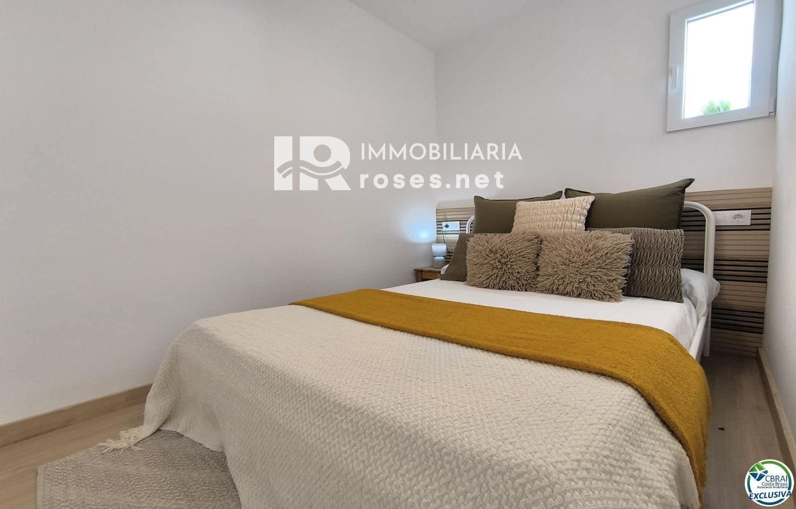 2 bedroom Flat for sale in Empuriabrava - € 175,000 (Ref: 9509392)