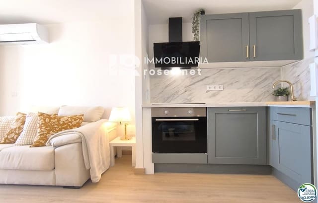 2 slaapkamer Flat te koop in Empuriabrava, Castelló d'Empúries - € 175.000 (Ref: 9509392)