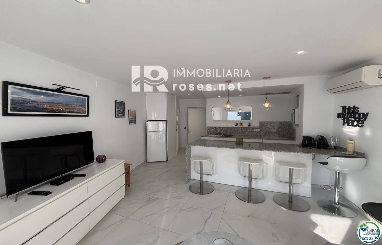 1 bedroom Flat for sale in Roses - € 215,000 (Ref: 9521598)