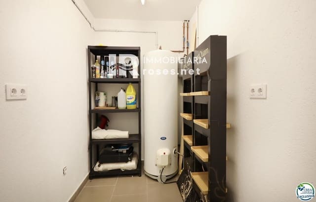 Kommersiell till salu i Roses - 172 000 € (Ref: 9528598)