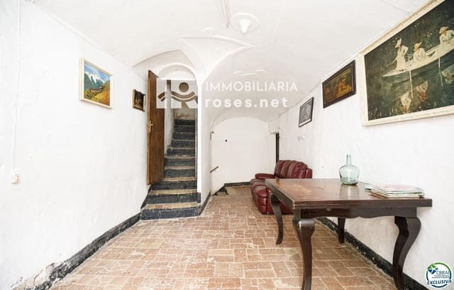 3 bedroom Villa for sale in Palau de Santa Eulàlia with garage - € 380,000 (Ref: 9528600)