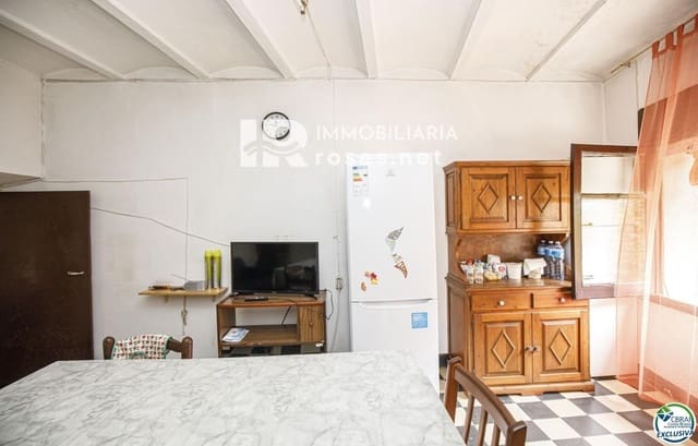 3 bedroom Villa for sale in Palau de Santa Eulàlia with garage - € 380,000 (Ref: 9528600)