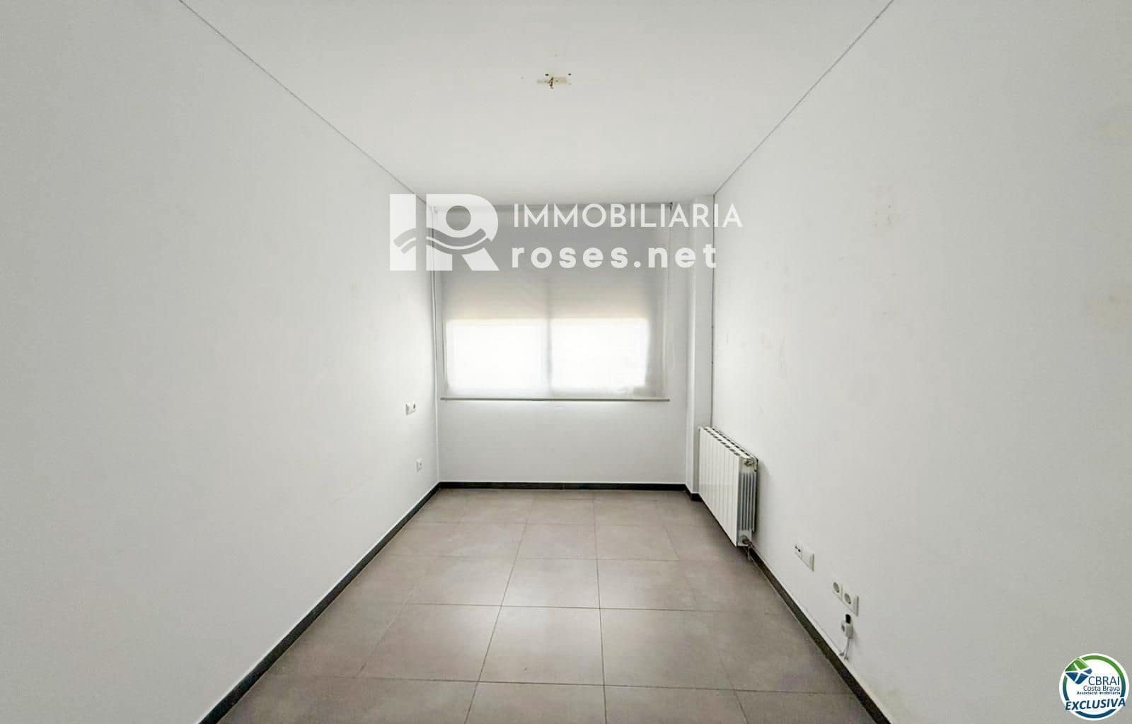 3 bedroom Flat for sale in Figueres with pool garage - € 275,000 (Ref: 9534454)