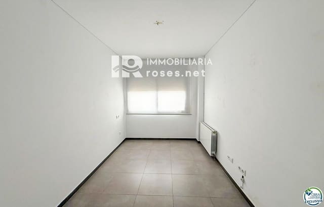 3 bedroom Flat for sale in Vilatenim, Figueres with pool garage - € 275,000 (Ref: 9534454)