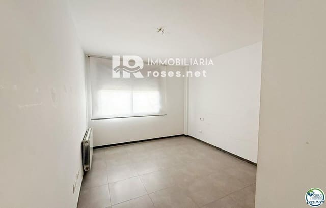 3 bedroom Flat for sale in Vilatenim, Figueres with pool garage - € 275,000 (Ref: 9534454)