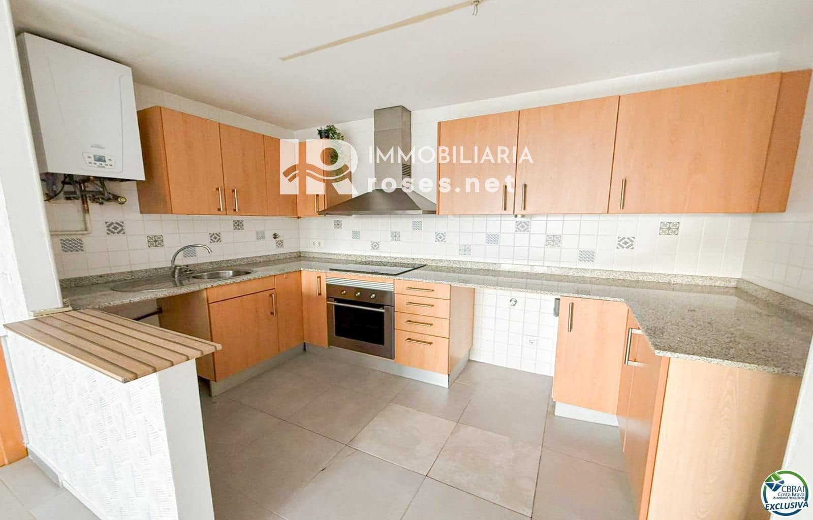 3 bedroom Flat for sale in Figueres with pool garage - € 275,000 (Ref: 9534454)