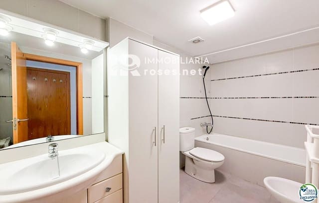 3 bedroom Flat for sale in Vilatenim, Figueres with pool garage - € 275,000 (Ref: 9534454)