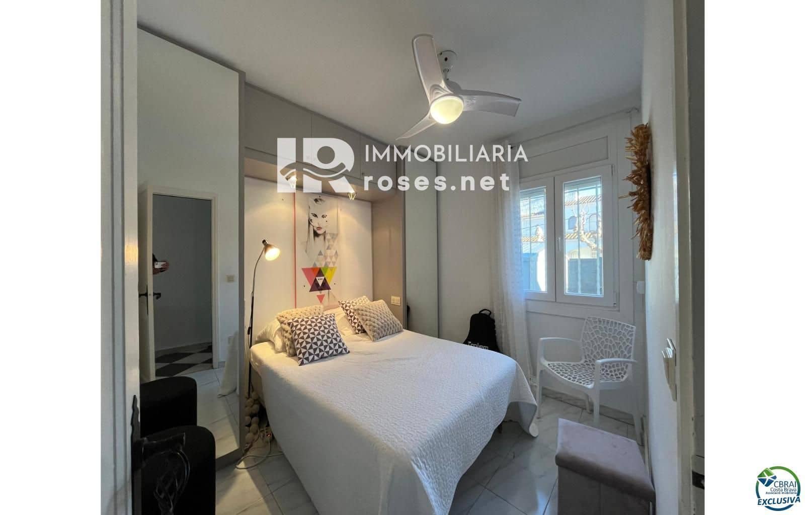 3 chambre Maison de Ville à vendre à Empuriabrava avec piscine garage - 595 000 € (Ref: 9538921)