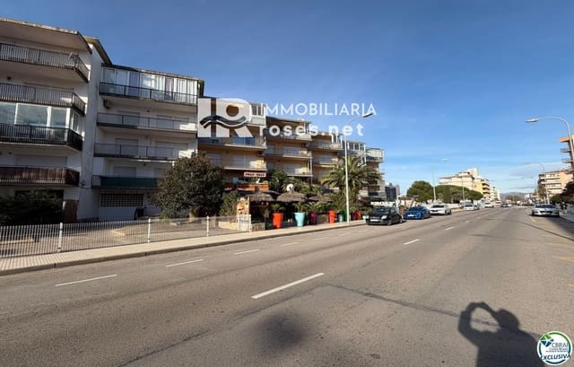 2 bedroom Flat for sale in Santa Margarida, Roses - € 175,000 (Ref: 9538924)