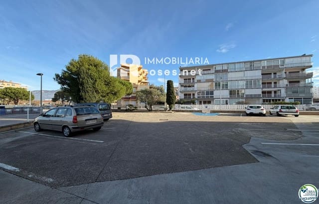 2 bedroom Flat for sale in Santa Margarida, Roses - € 175,000 (Ref: 9538924)