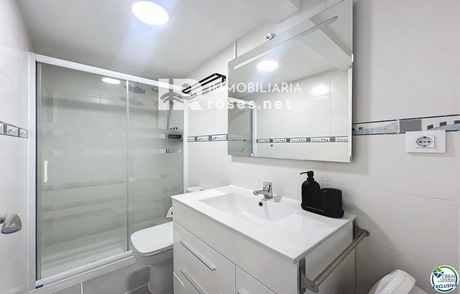 Flat te koop in Empuriabrava - € 119.000 (Ref: 9566750)