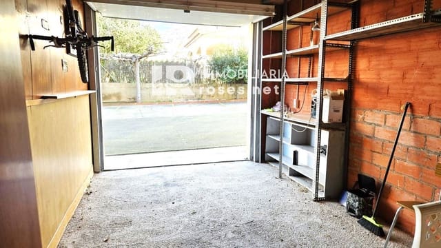 Garage te koop in Roses - € 36.000 (Ref: 9566751)