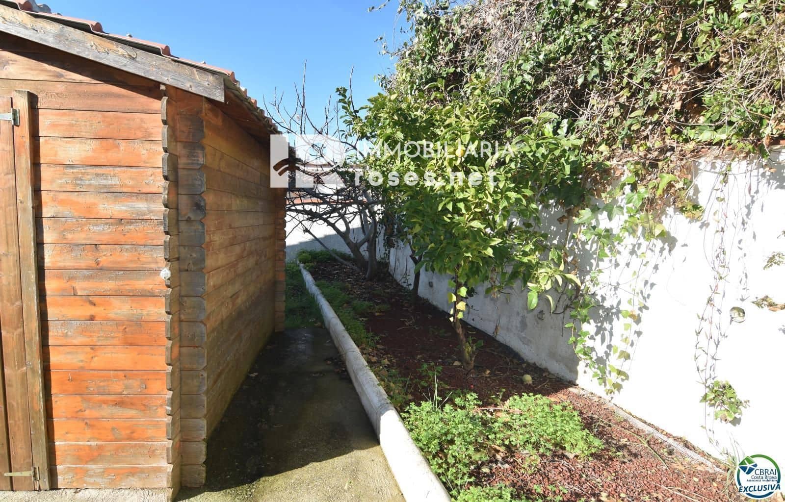 3 slaapkamer Villa te koop in Roses - € 395.000 (Ref: 9569259)