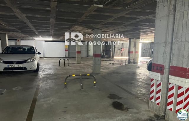 Garage till salu i Empuriabrava, Castelló d'Empúries - 19 000 € (Ref: 9571623)