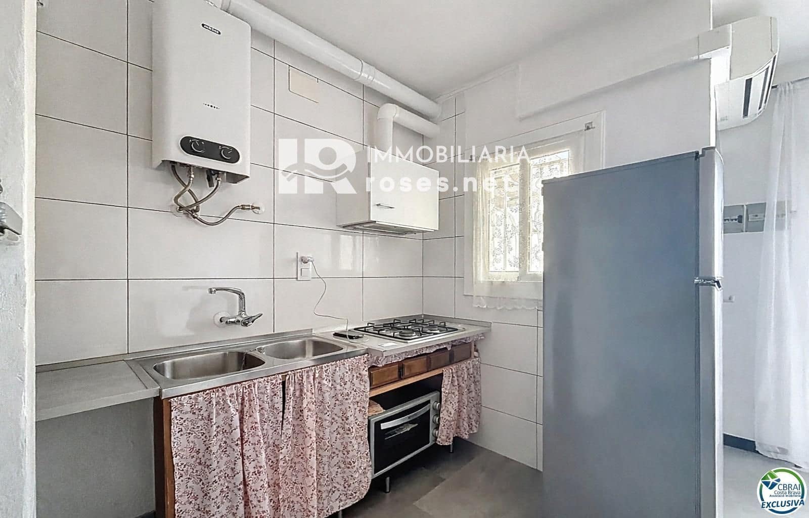 2 soveværelse Byhus til salg i Empuriabrava med swimmingpool - € 179.000 (Ref: 9587986)