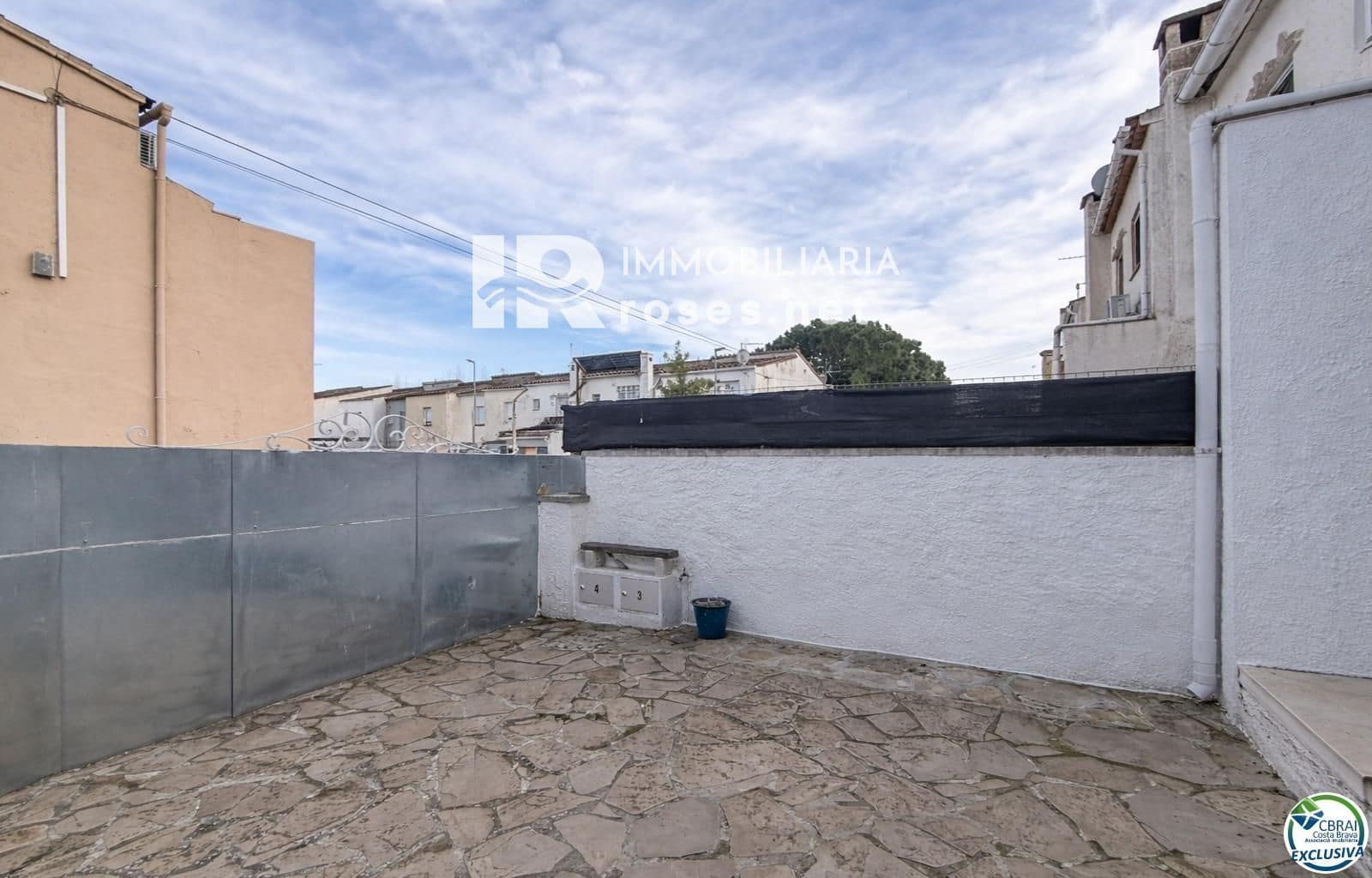 2 soveværelse Byhus til salg i Empuriabrava med swimmingpool - € 179.000 (Ref: 9587986)