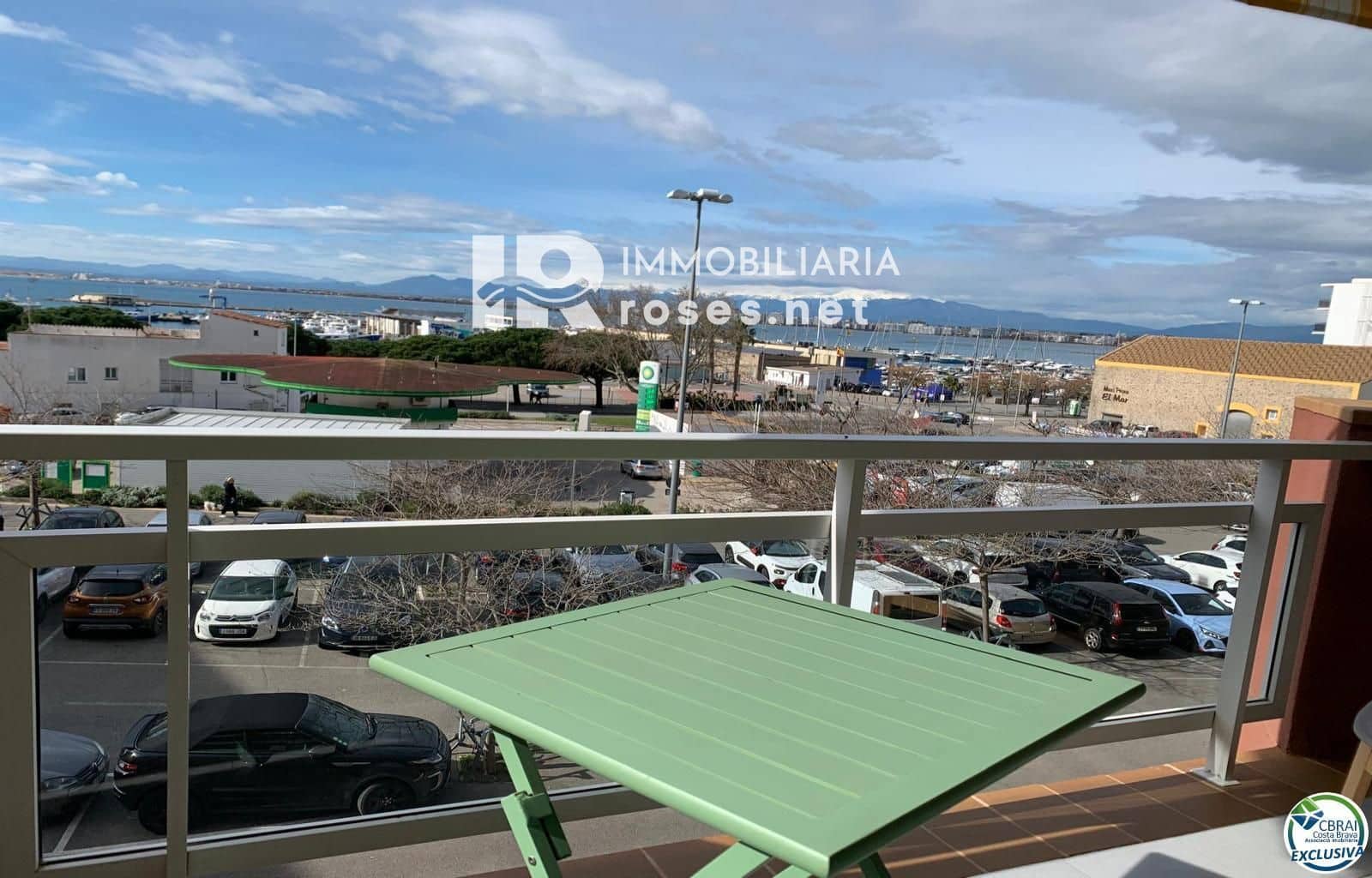 2 bedroom Flat for sale in Roses - € 265,000 (Ref: 9591657)