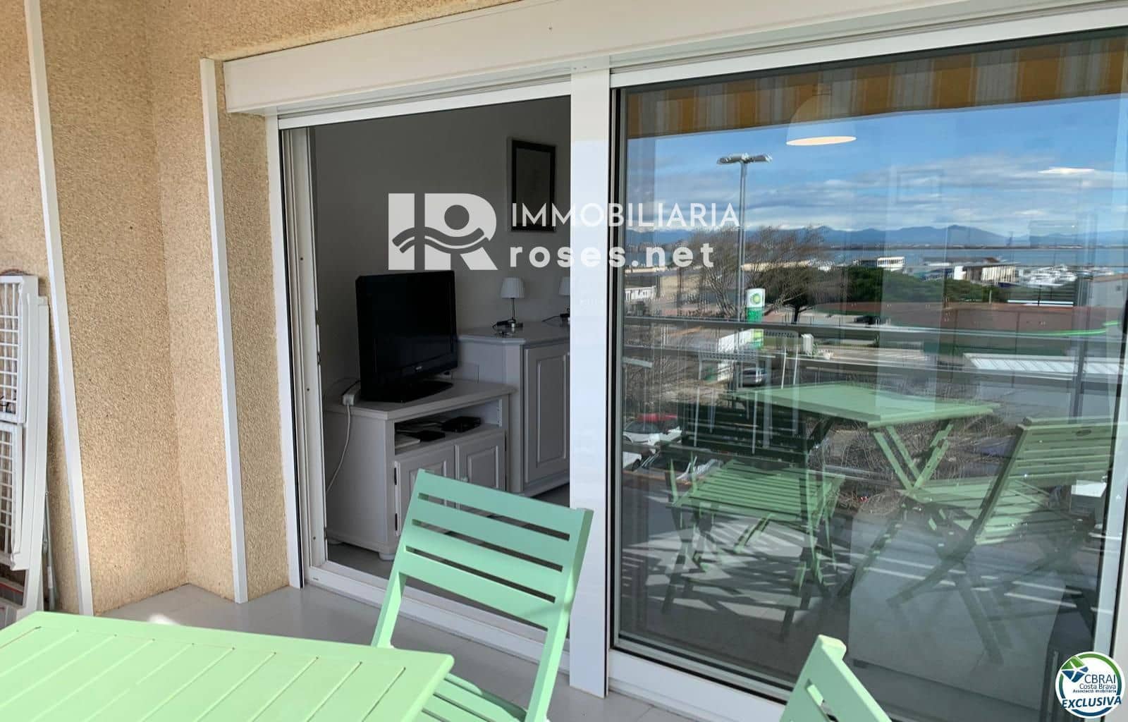 2 bedroom Flat for sale in Roses - € 265,000 (Ref: 9591657)