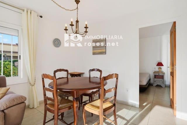 2 makuuhuone Asunto myytävänä paikassa Roses - 175 000 € (Ref: 9605454)