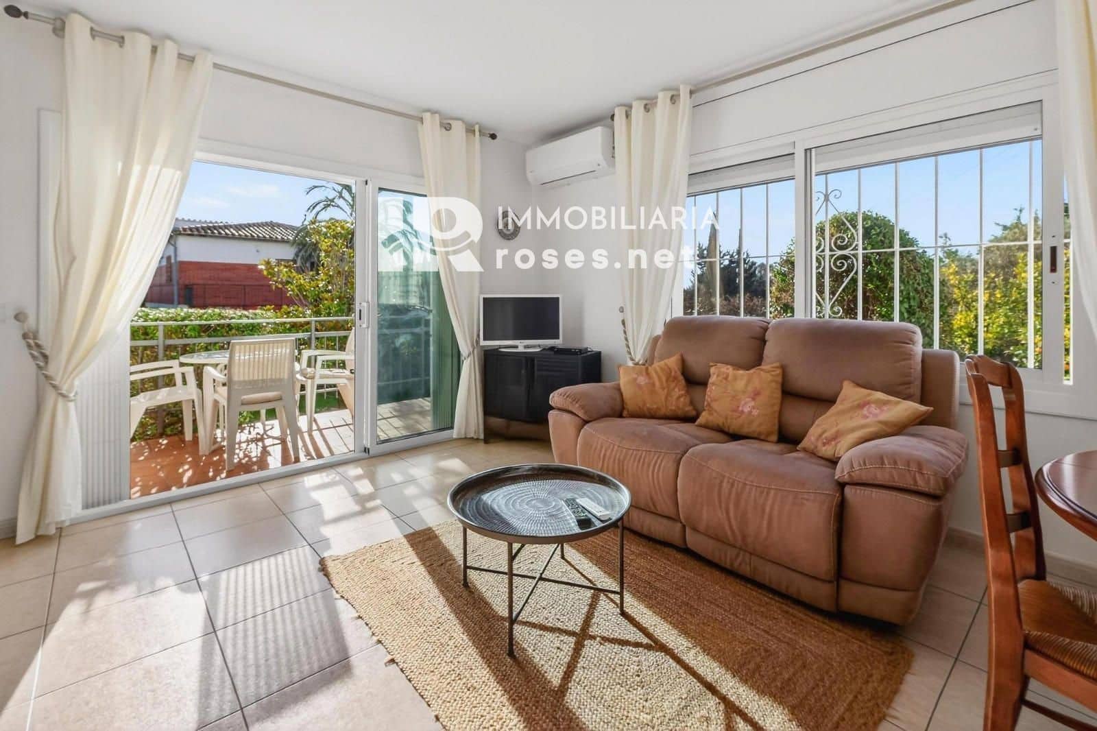 2 makuuhuone Asunto myytävänä paikassa Roses - 175 000 € (Ref: 9605454)