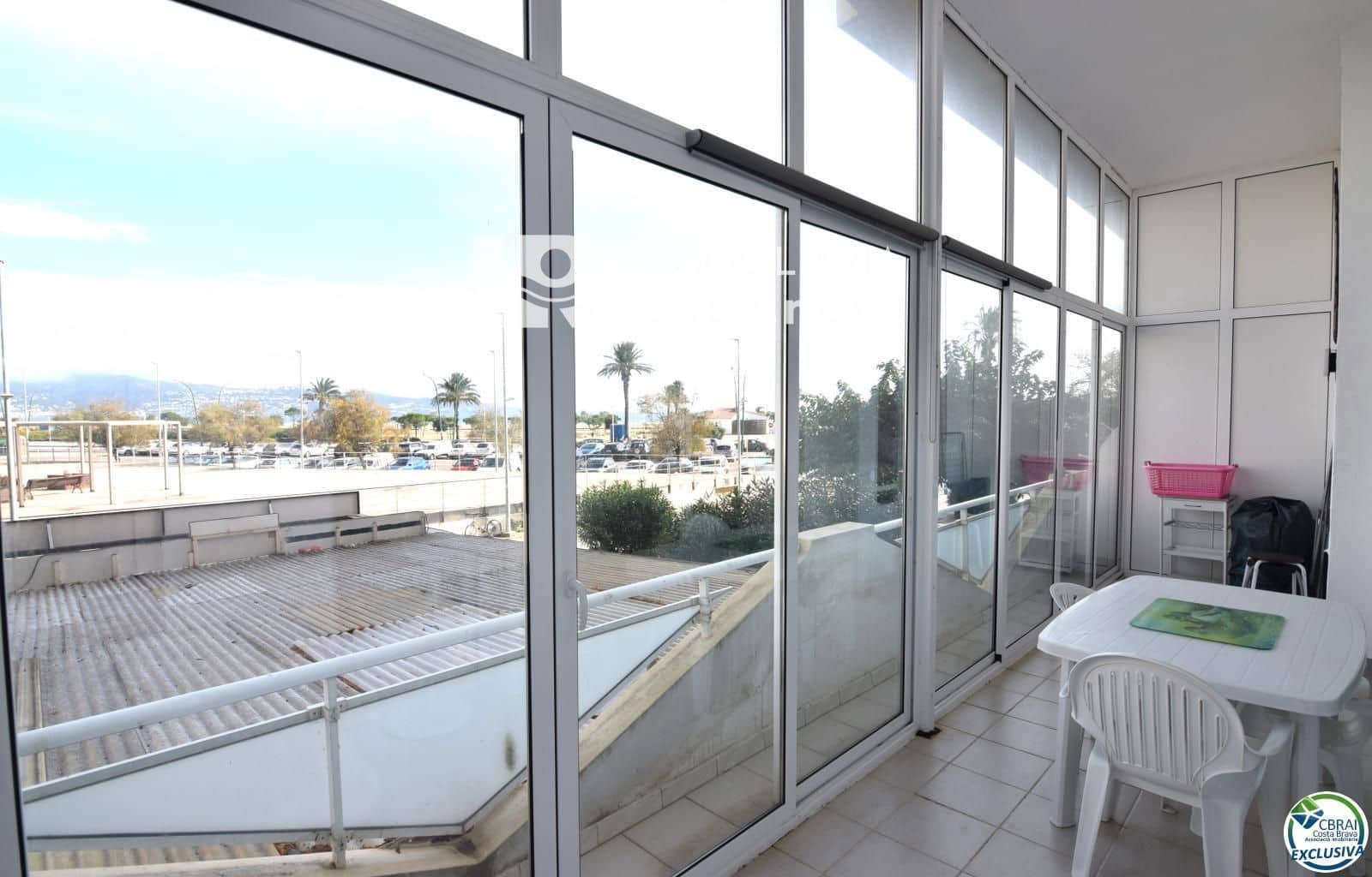 2 bedroom Flat for sale in Empuriabrava - € 215,000 (Ref: 9609556)