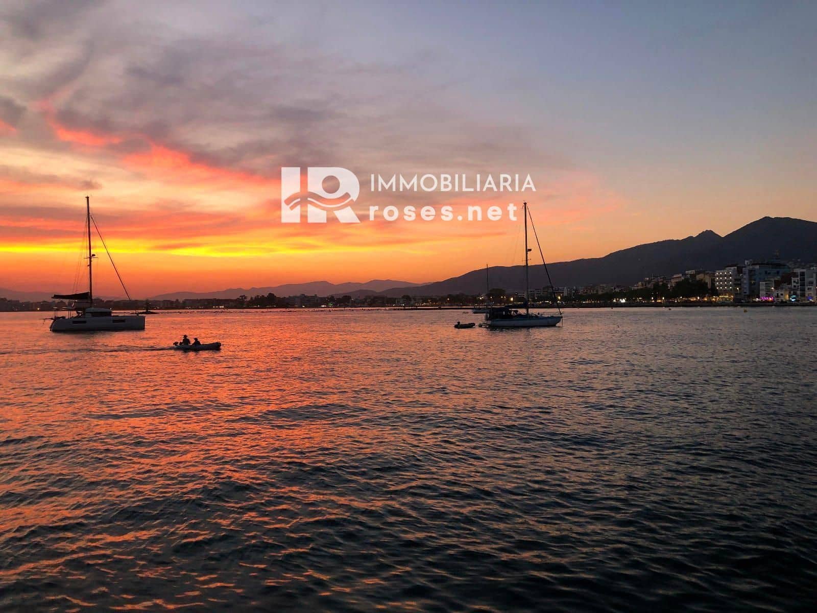 2 soveværelse Lejlighed til salg i Roses - € 285.000 (Ref: 9609557)