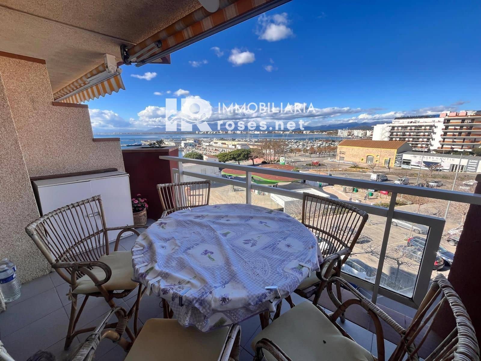 2 soveværelse Lejlighed til salg i Roses - € 285.000 (Ref: 9609557)