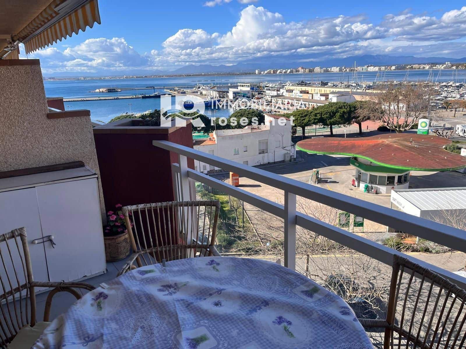 2 soveværelse Lejlighed til salg i Roses - € 285.000 (Ref: 9609557)