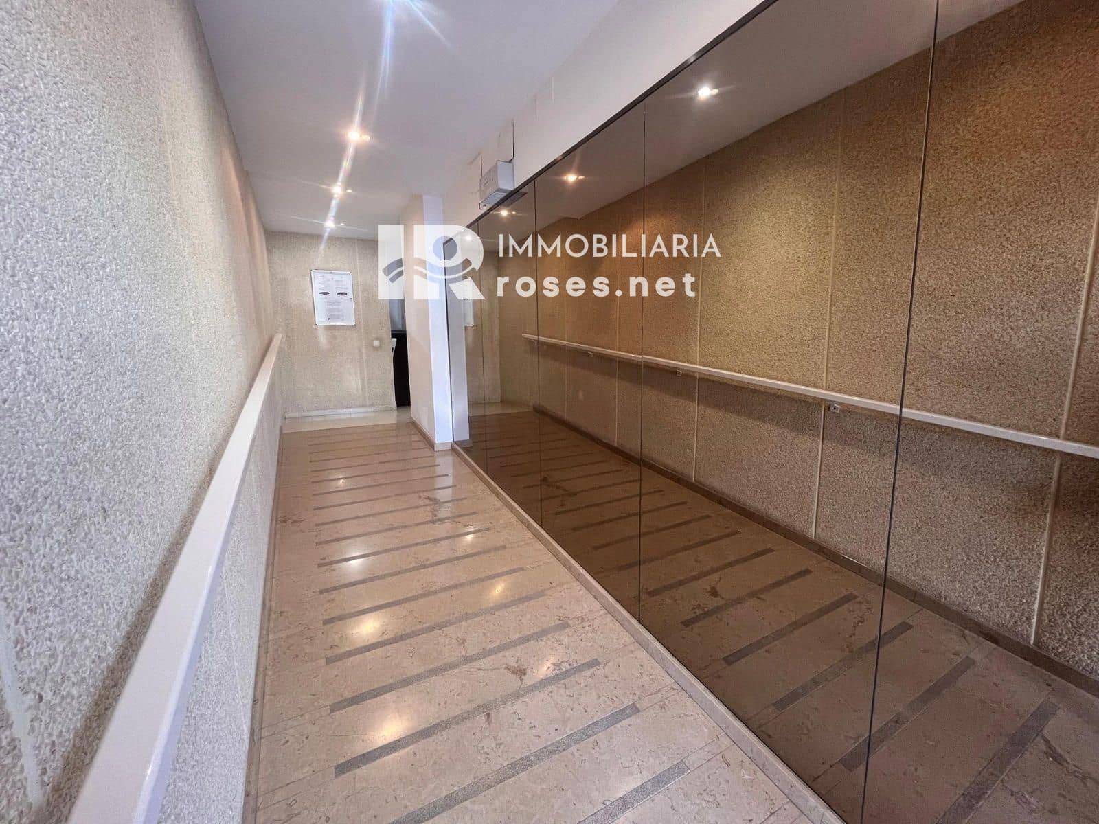 2 soveværelse Lejlighed til salg i Roses - € 285.000 (Ref: 9609557)