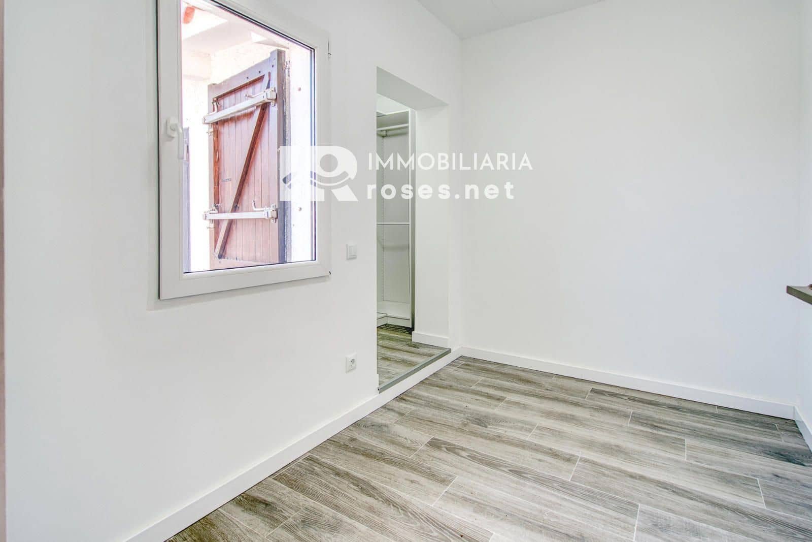 2 bedroom Villa for sale in Empuriabrava - € 339,000 (Ref: 9609558)