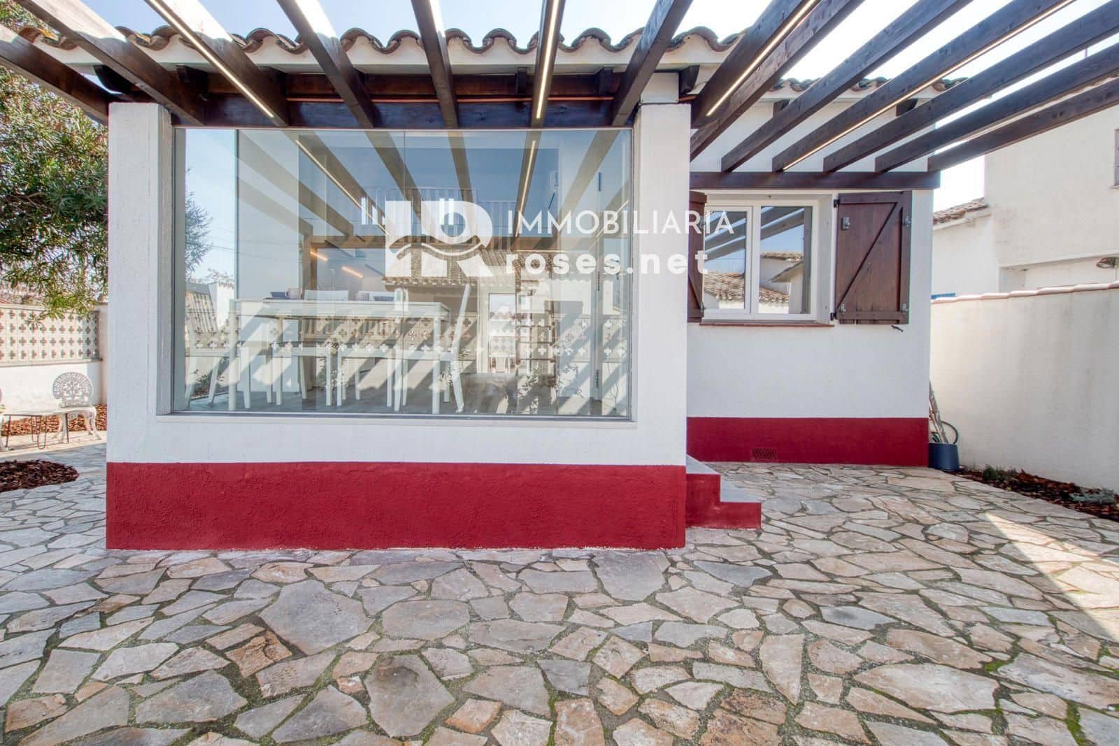 2 bedroom Villa for sale in Empuriabrava - € 339,000 (Ref: 9609558)