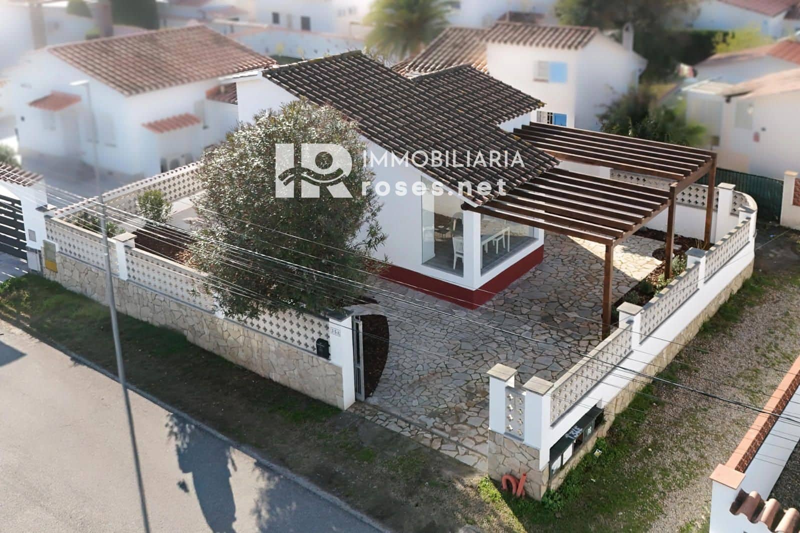 2 bedroom Villa for sale in Empuriabrava - € 339,000 (Ref: 9609558)