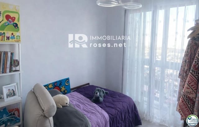 2 makuuhuone Asunto myytävänä paikassa Empuriabrava, Castelló d'Empúries - 160 000 € (Ref: 9618110)