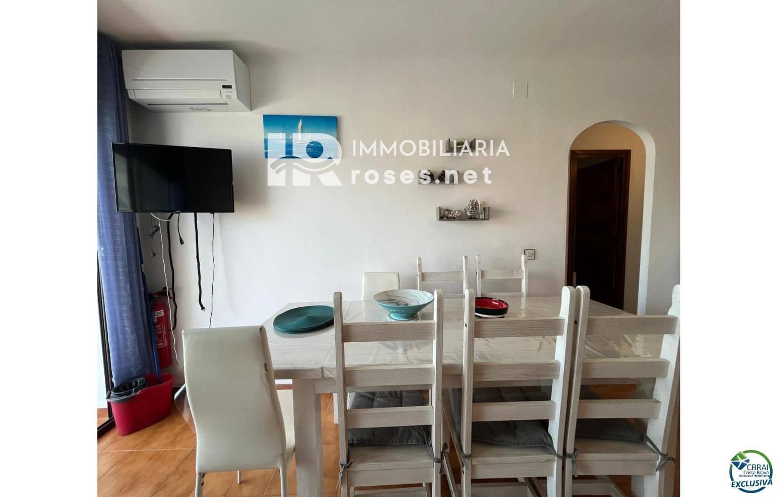 Piso de 2 habitaciones en Empuriabrava en venta - 255.000 € (Ref: 9628004)