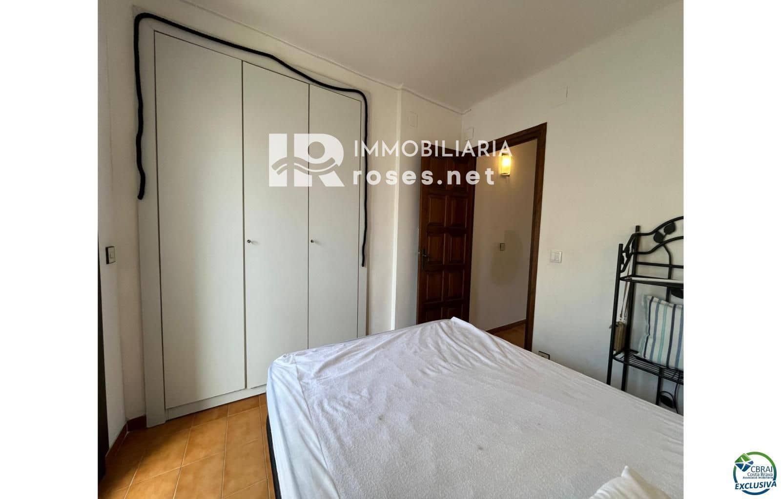 Piso de 2 habitaciones en Empuriabrava en venta - 255.000 € (Ref: 9628004)