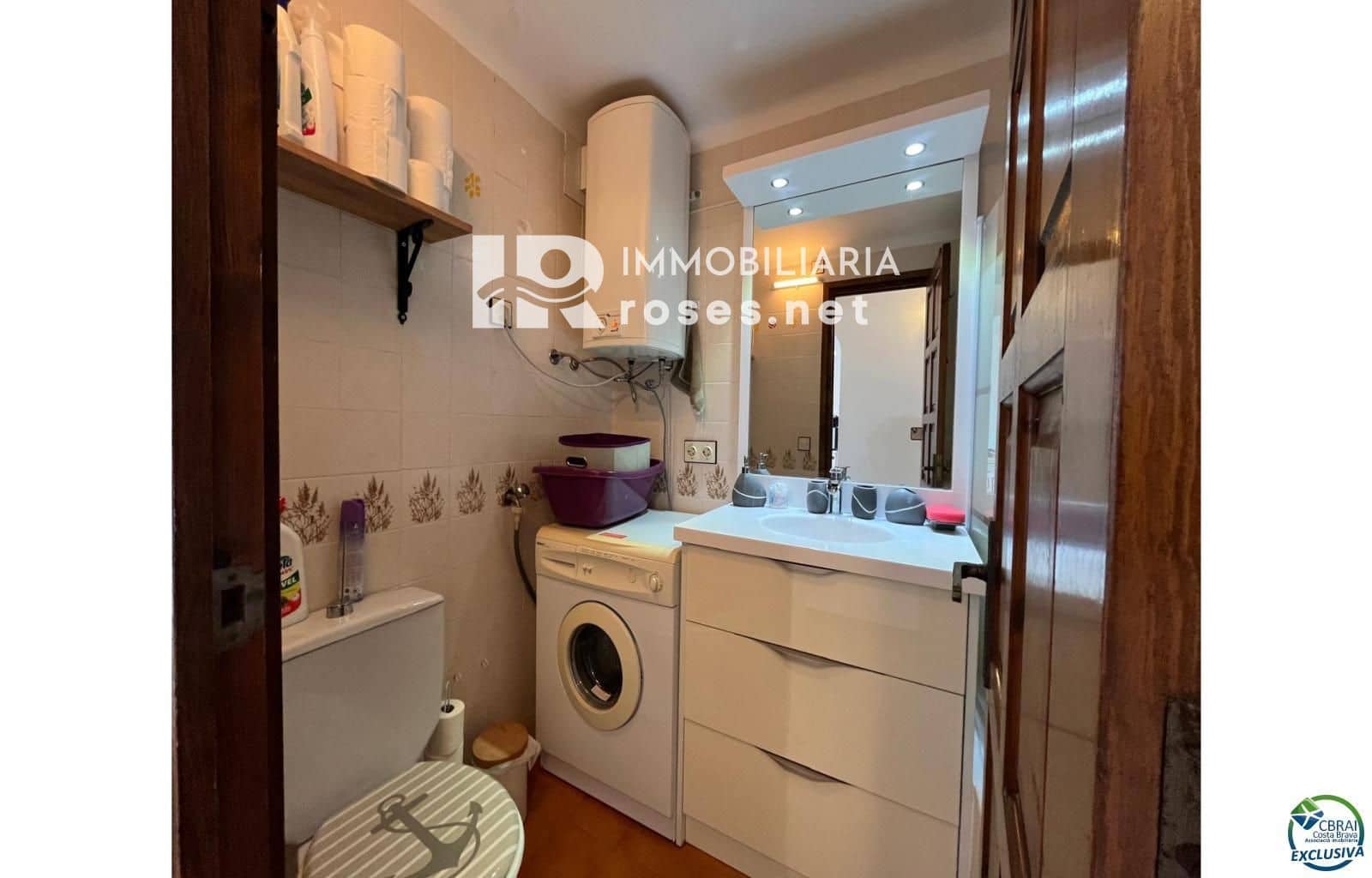 Piso de 2 habitaciones en Empuriabrava en venta - 255.000 € (Ref: 9628004)