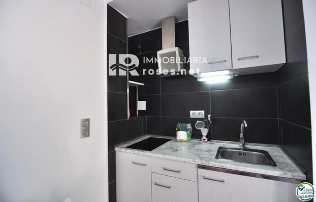 Mieszkanie na sprzedaż w Santa Margarida, Roses z basenem - 118 000 € (Ref: 9634786)