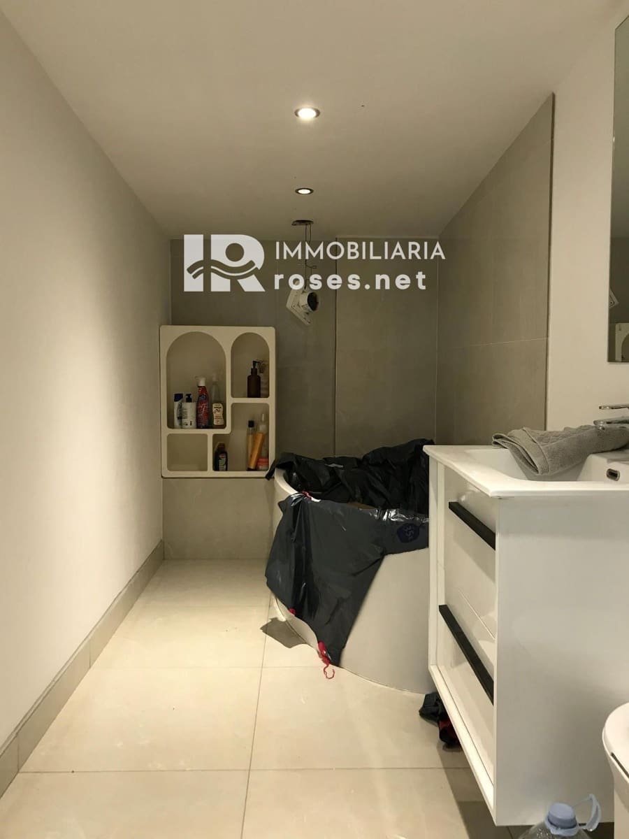 Comercial para venda em Roses - 160 000 € (Ref: 9640615)