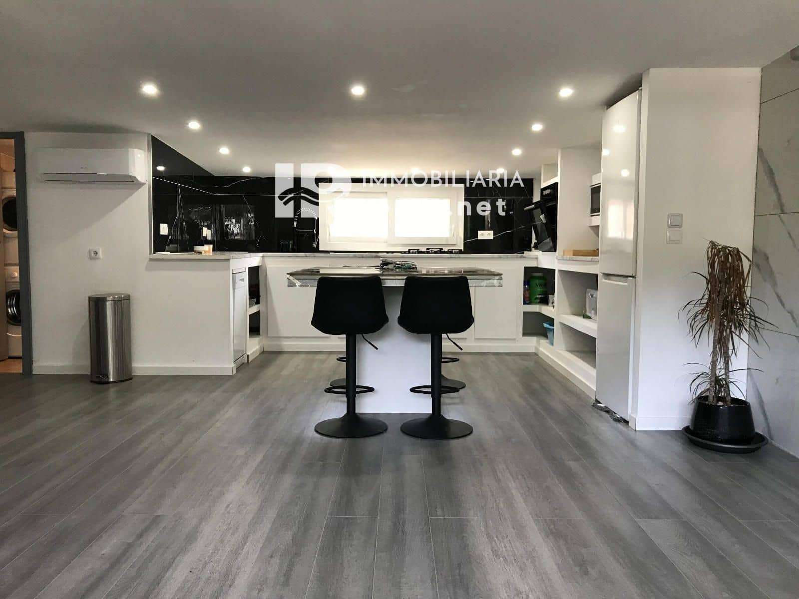 Comercial para venda em Roses - 160 000 € (Ref: 9640615)