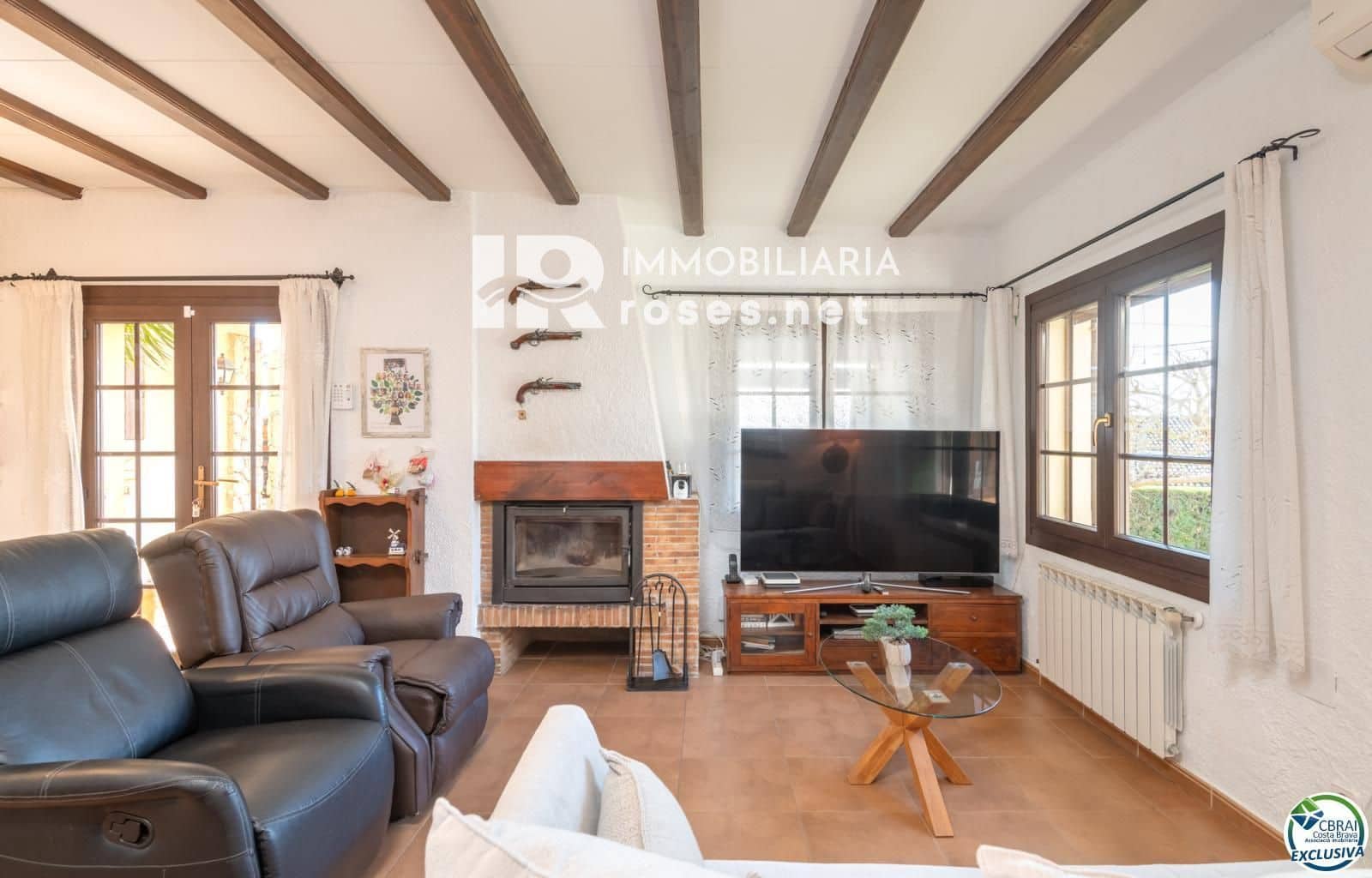 4 bedroom Villa for sale in L'Estartit with garage - € 455,000 (Ref: 9645462)