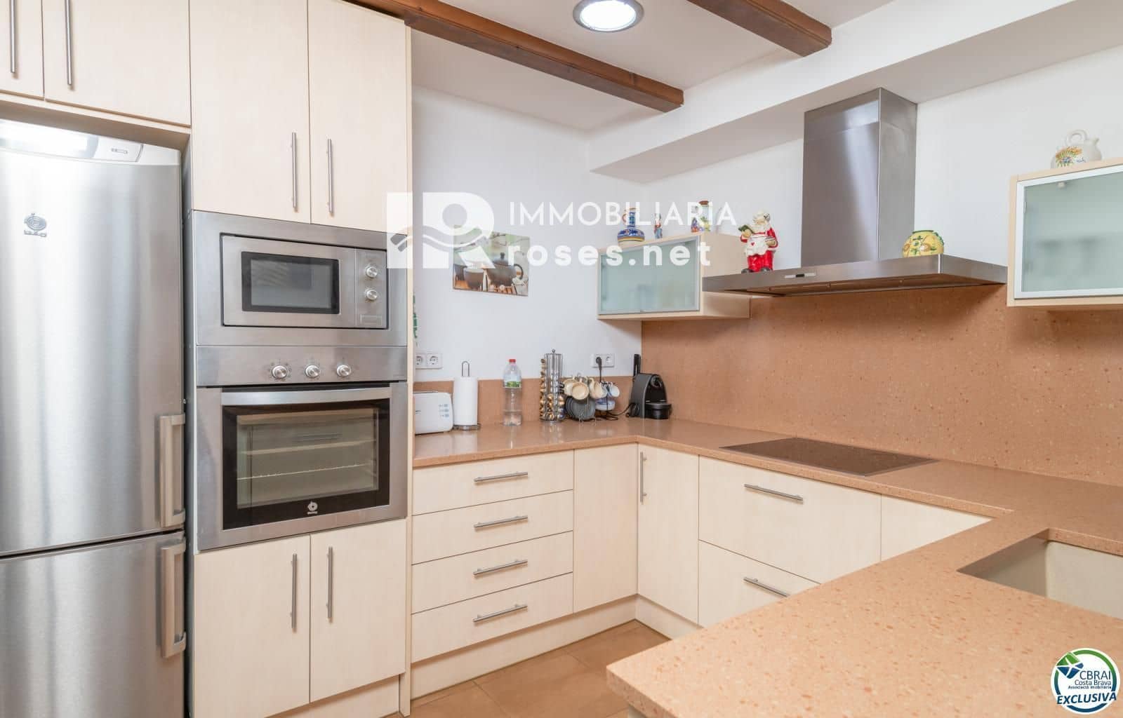 4 bedroom Villa for sale in L'Estartit with garage - € 455,000 (Ref: 9645462)