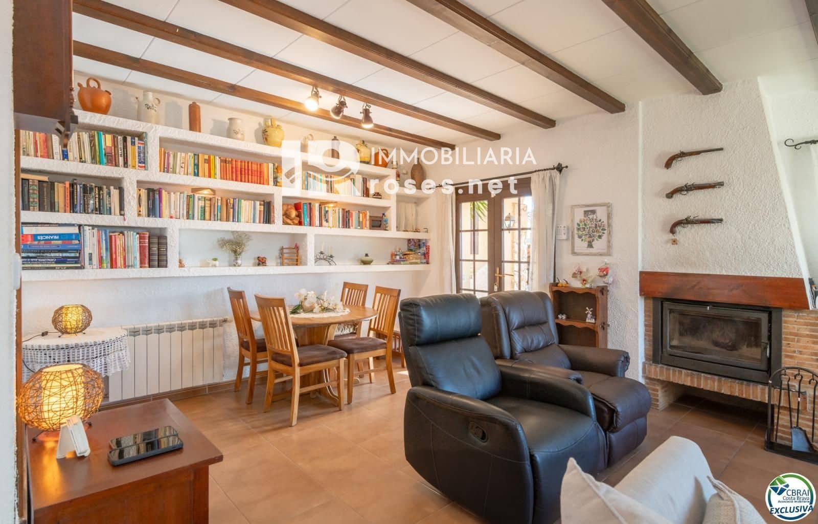 4 bedroom Villa for sale in L'Estartit with garage - € 455,000 (Ref: 9645462)