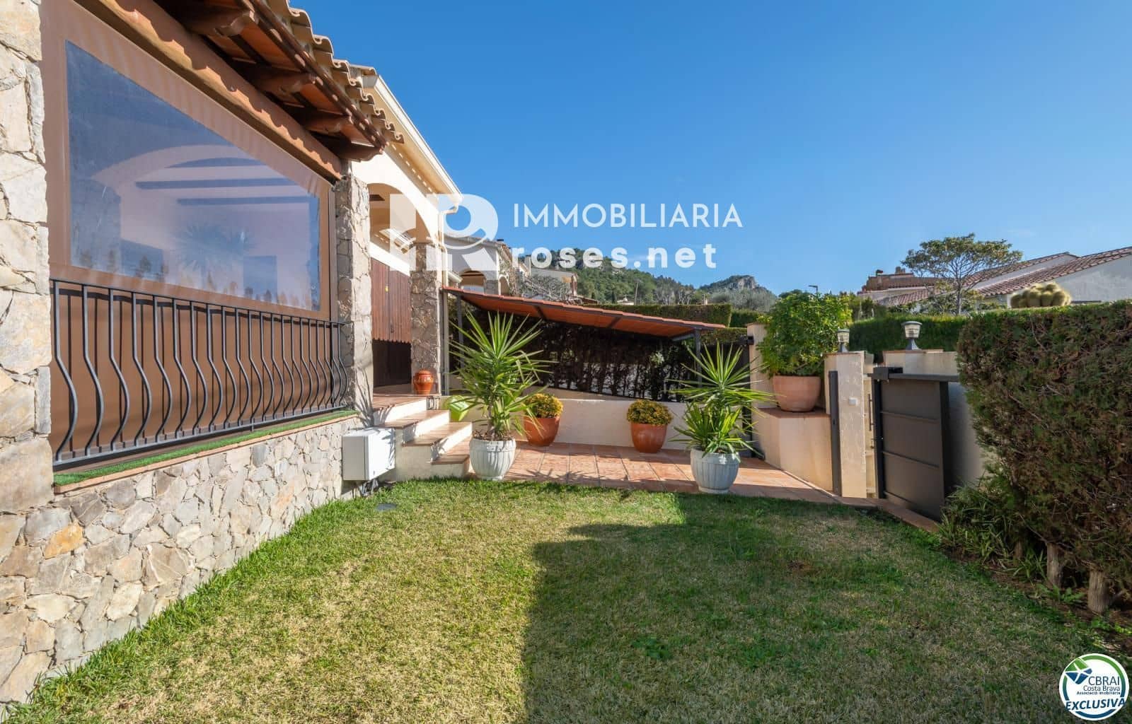 4 bedroom Villa for sale in L'Estartit with garage - € 455,000 (Ref: 9645462)