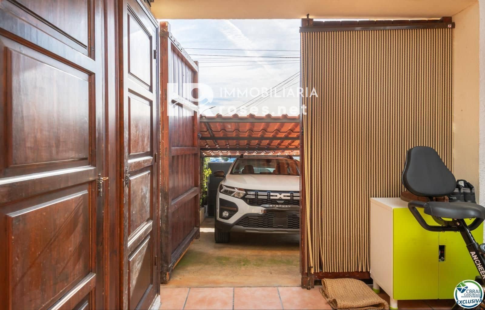 4 bedroom Villa for sale in L'Estartit with garage - € 455,000 (Ref: 9645462)